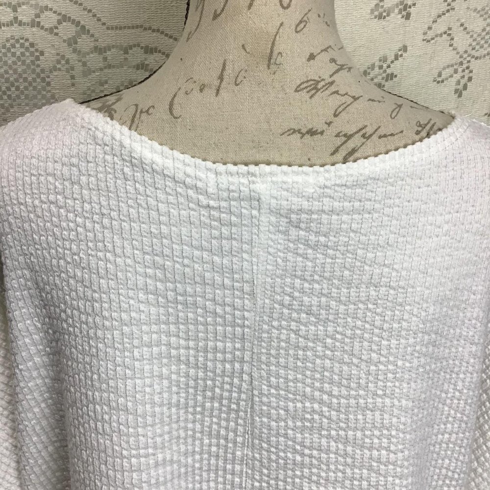 Waffle Knit Cropped Top - Picture 6 of 7